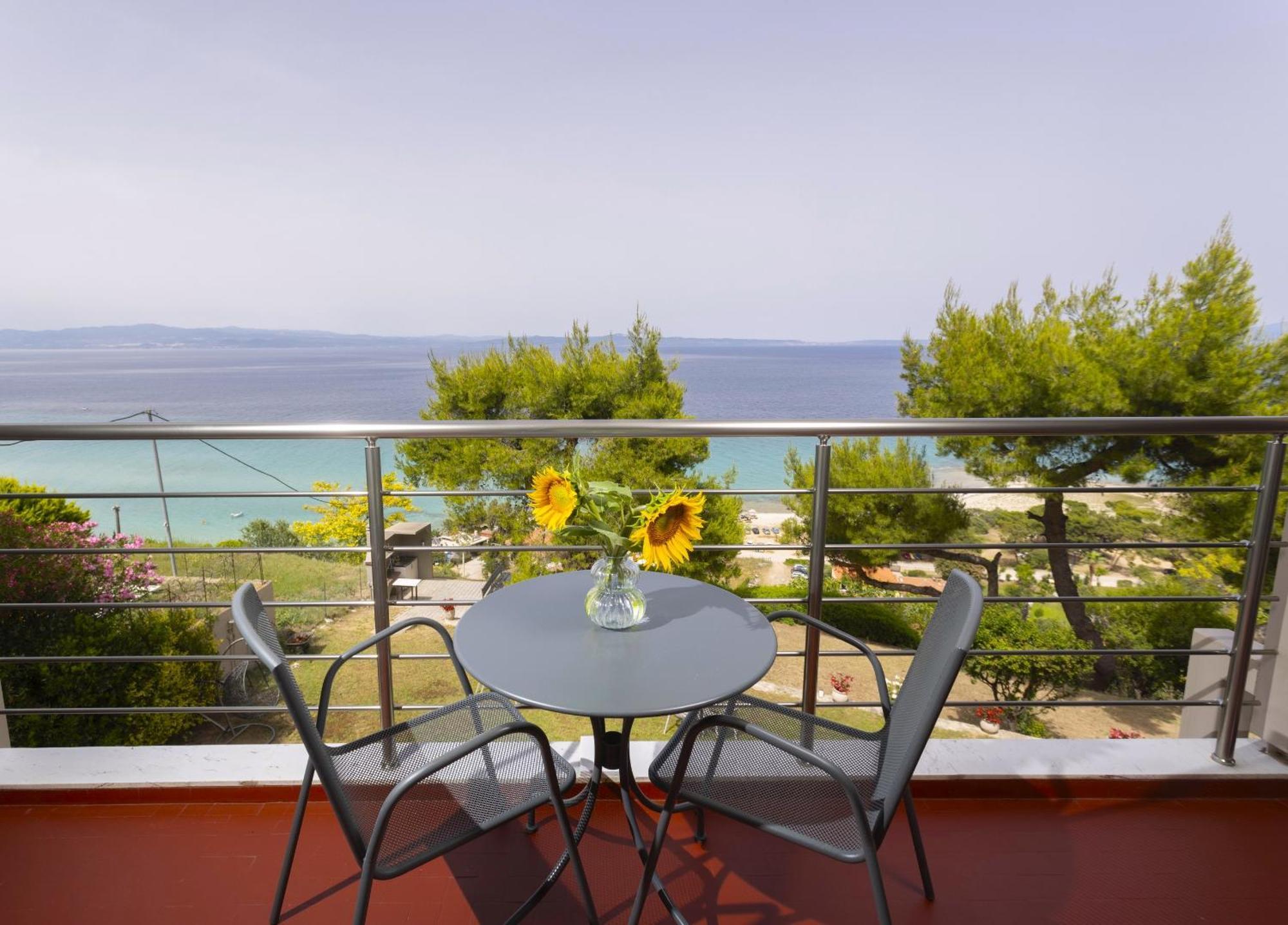 Sea View Apollo Apartments & Studios In Áfitos Exterior foto