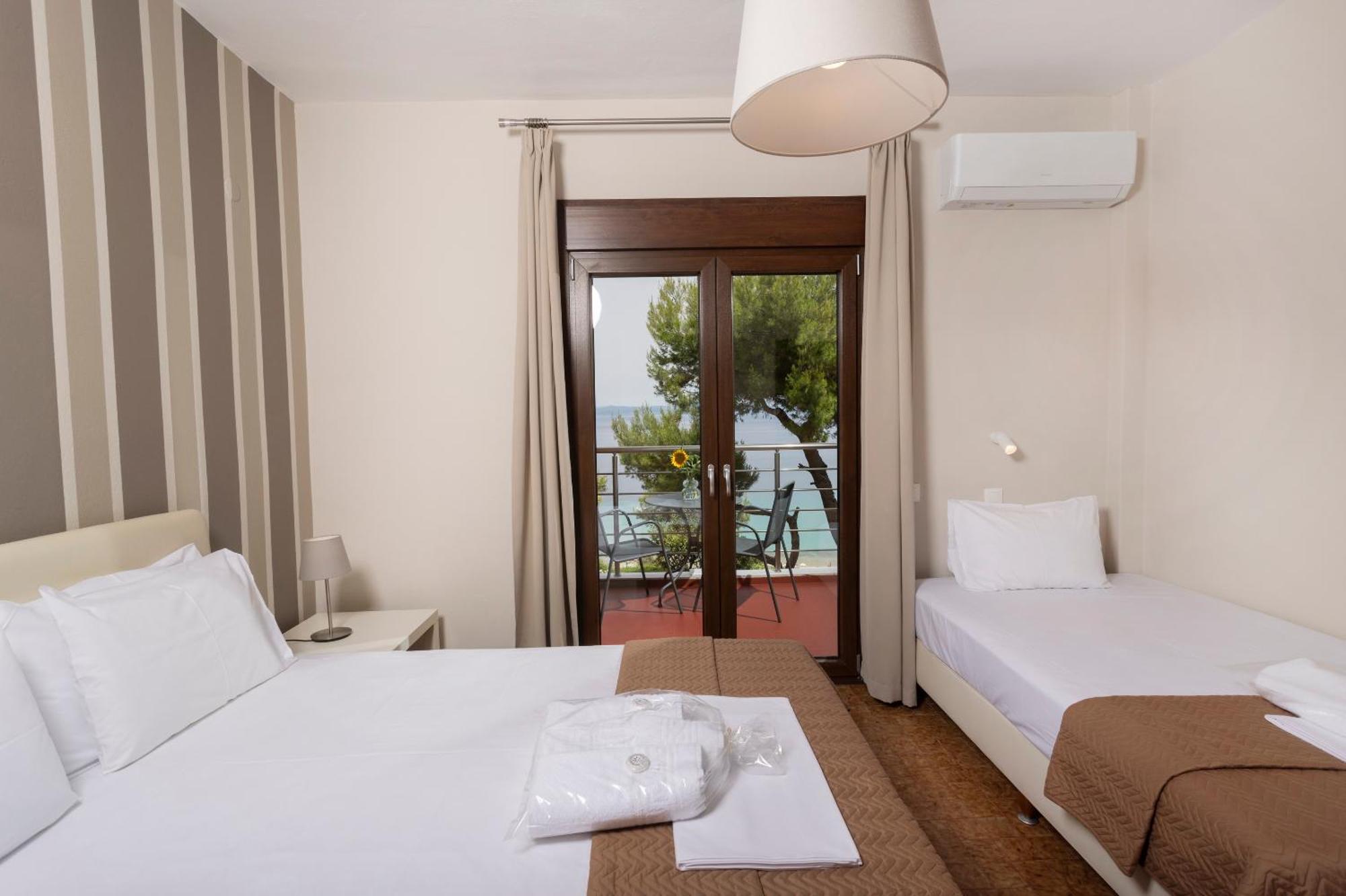 Sea View Apollo Apartments & Studios In Áfitos Exterior foto