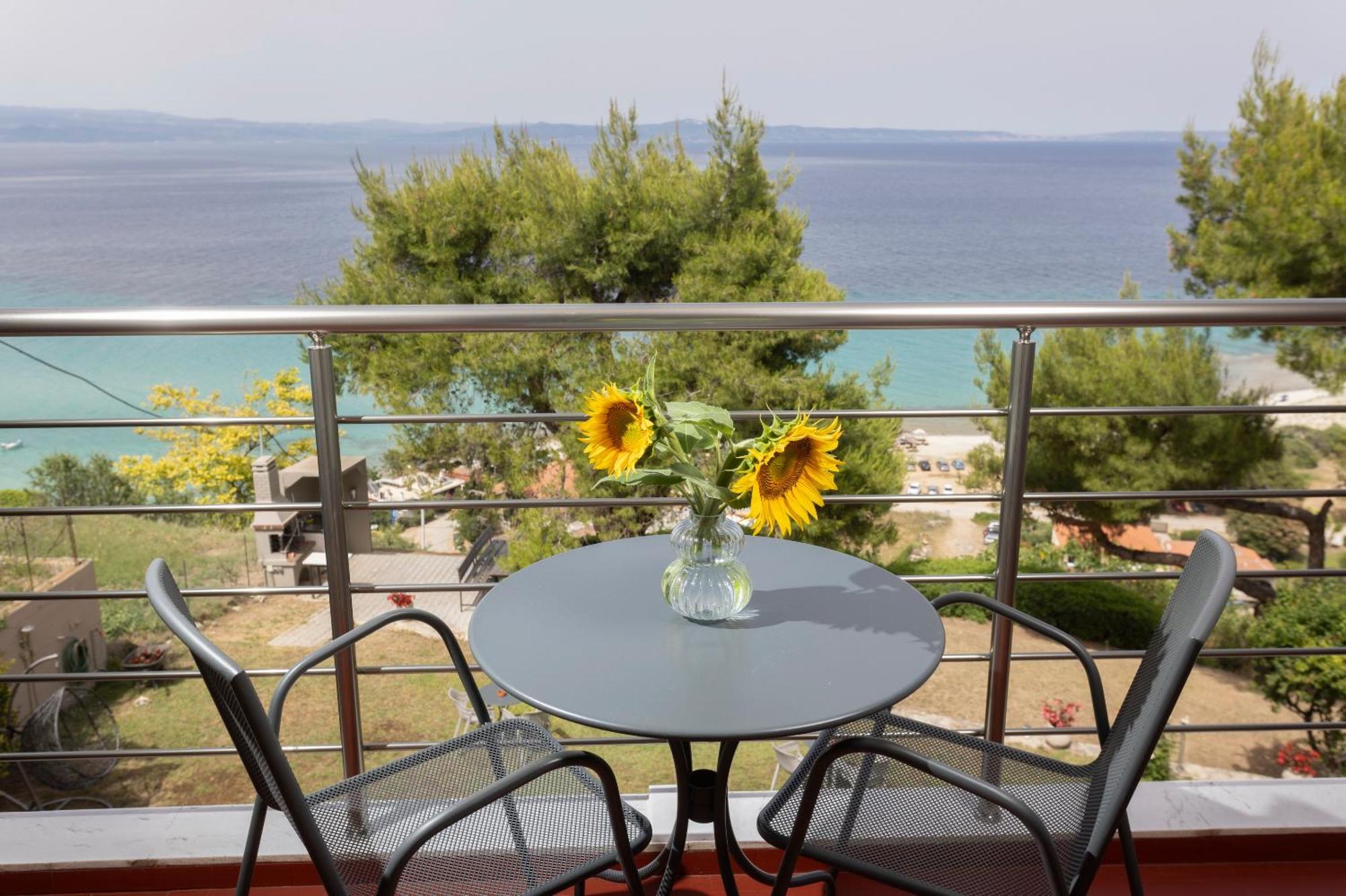 Sea View Apollo Apartments & Studios In Áfitos Exterior foto