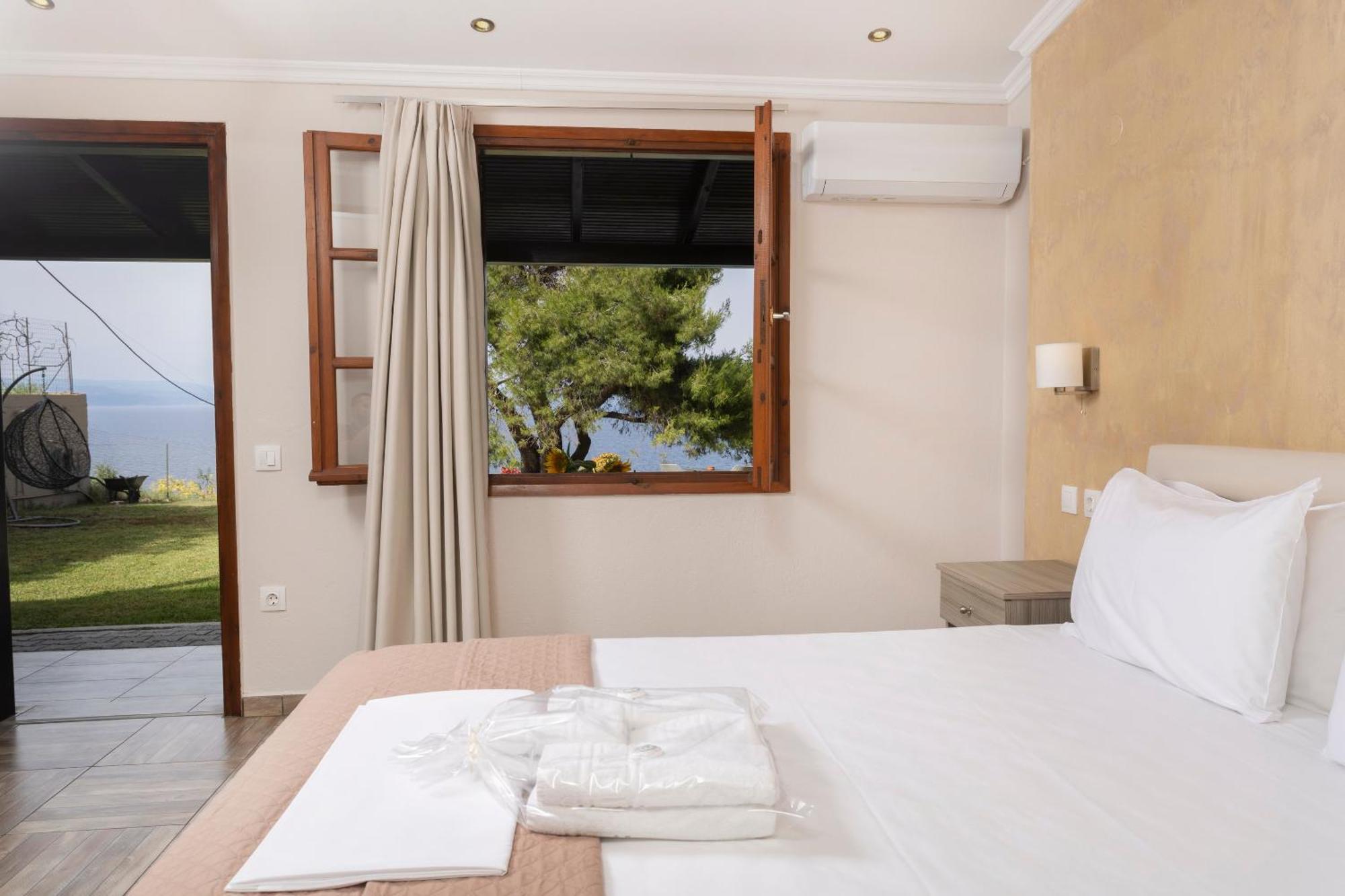 Sea View Apollo Apartments & Studios In Áfitos Exterior foto