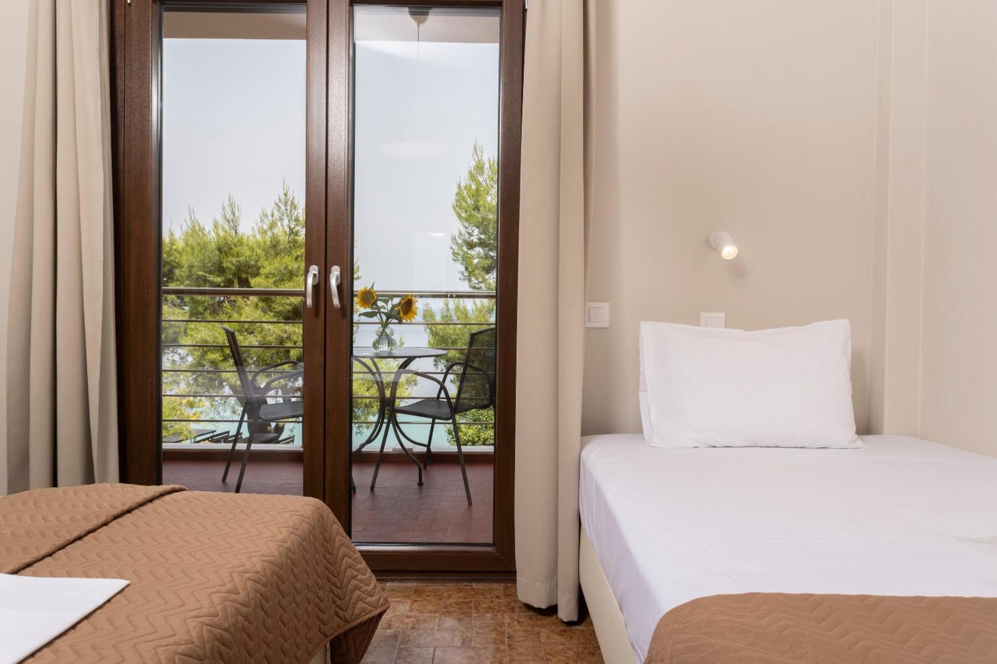Sea View Apollo Apartments & Studios In Áfitos Exterior foto